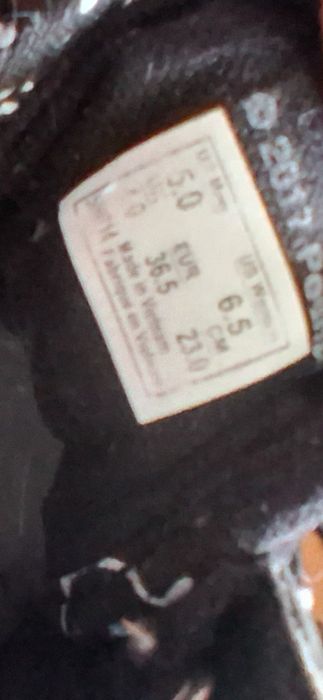 Teniși Vans de mărimea 36,5