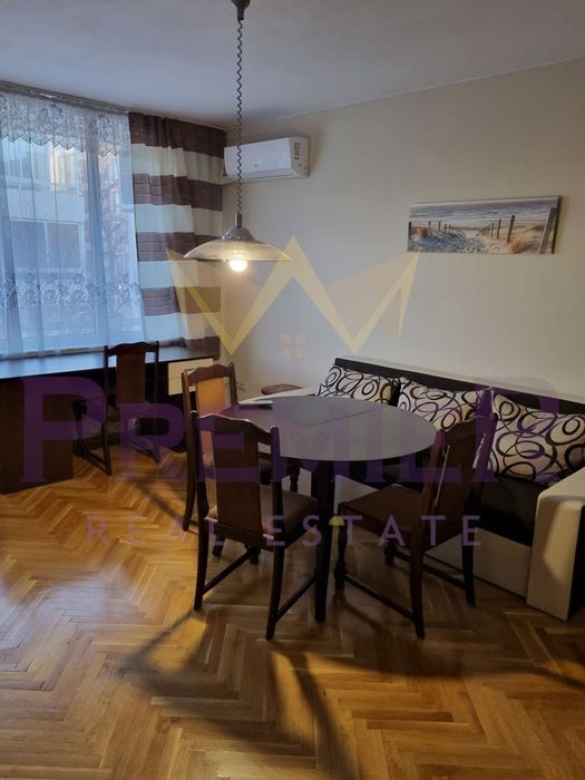 Дава се под наем Двустаен апартамент в Варна, Център - 67 кв.м за 357 € - Снимка #2