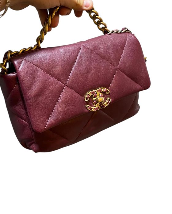 Chanel Veneta Bottega  Valentino Balenciaga D&G