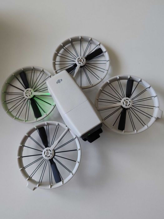 Дрон DJI Flip Flow Flow Flow Flow Flow Flow Flow Flow Flow Flow