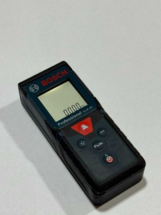 Лазерна ролетка Bosch Professional GLM 40