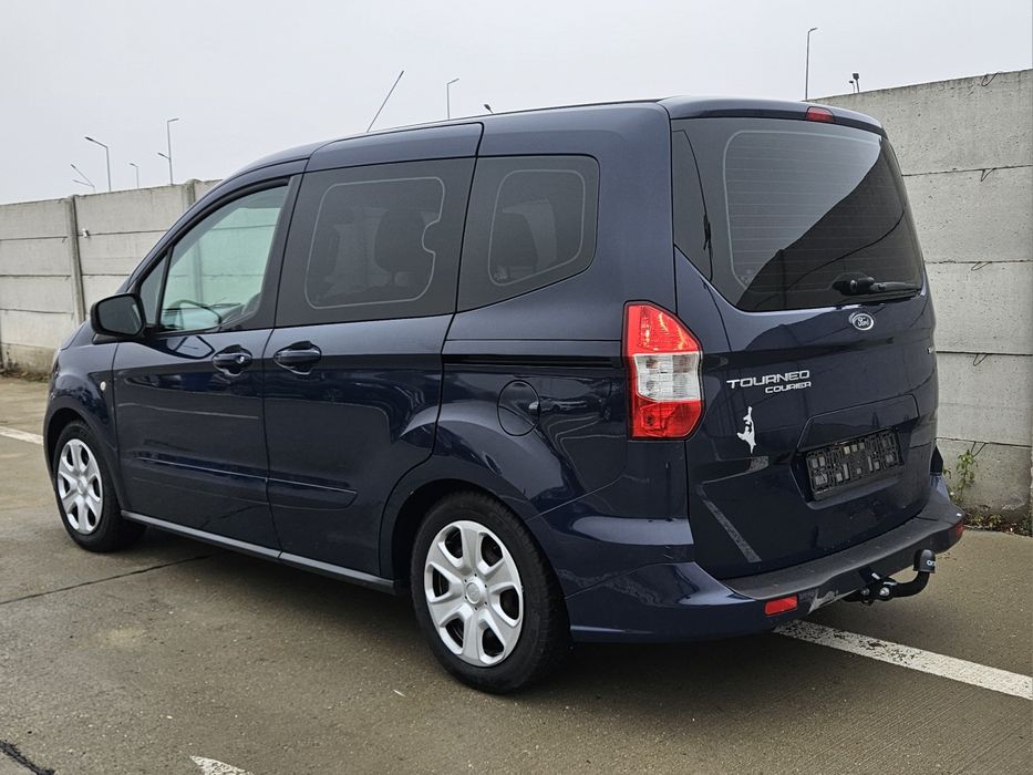 Ford Tourneo Courier