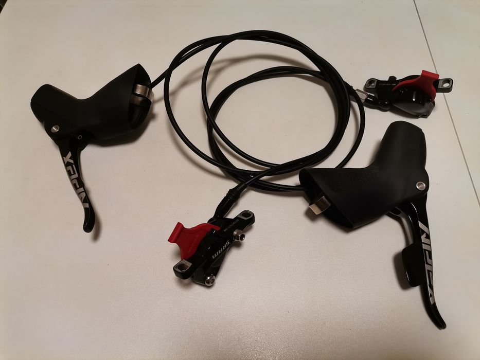 Sram Apex команда с хидравлични спирачки