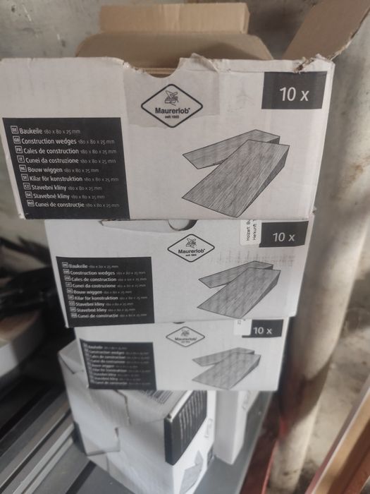 Vând pene din lemn de fac ptr montaj uși geamuri .etc