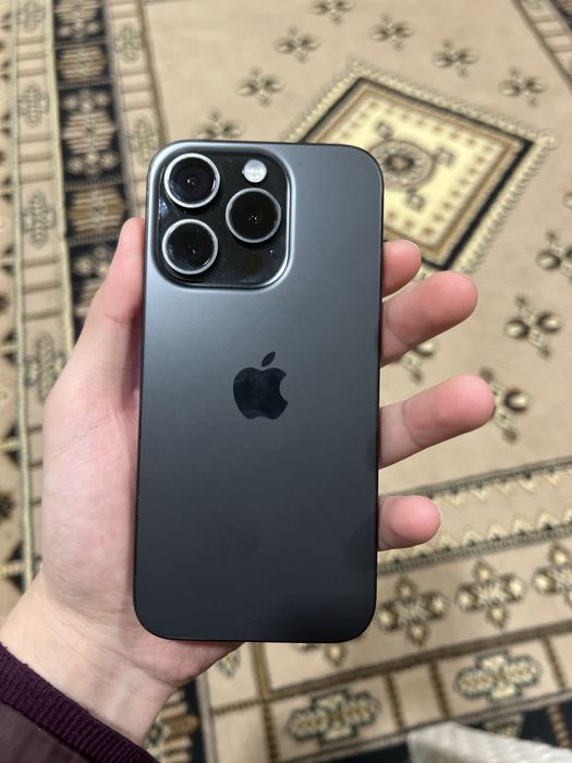 Iphone 15pro qora
