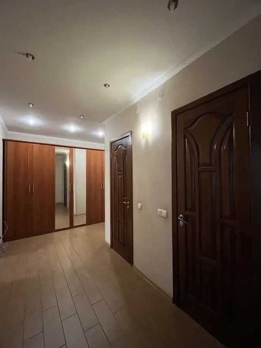 Дава се под наем Двустаен апартамент в София, Център - 55 кв.м за 407.49 € - Снимка #4