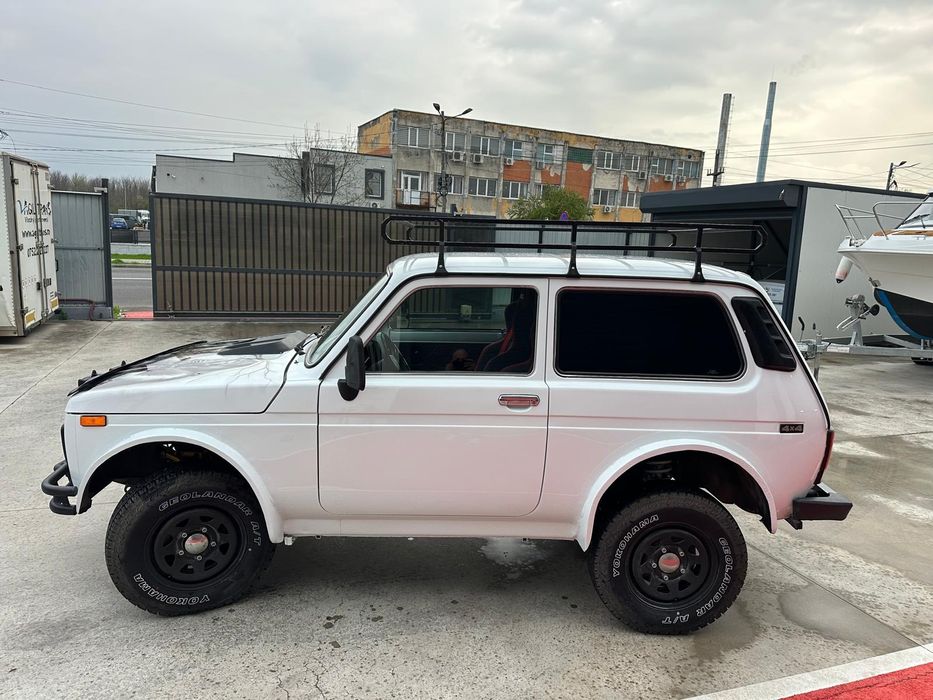 Lada niva fabricație 2009 preț 5000 e
