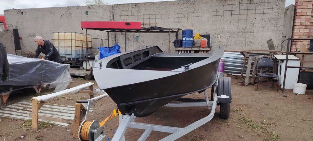 Лодка из ПНД 8 мм "Magnum-380"