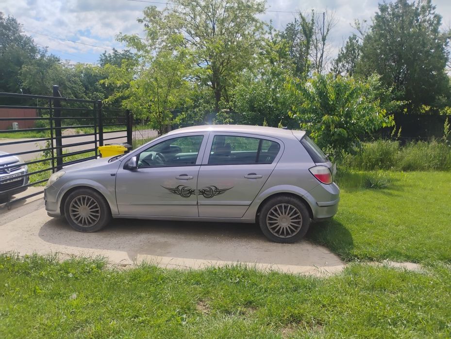Vând 2 bucăți Opel Astra H 1.7 CDTI (101 CP) – Pachet 1500€