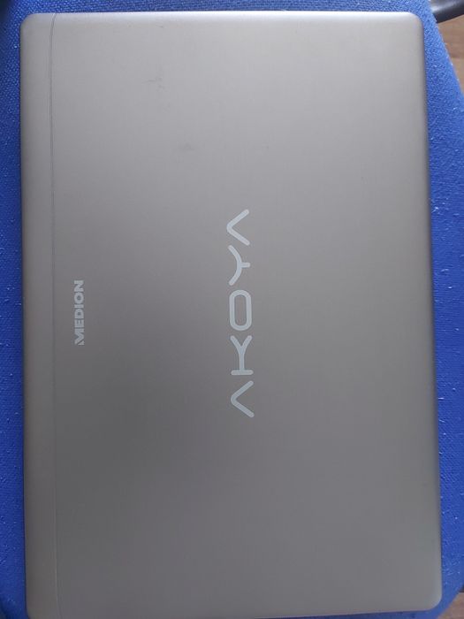 Laptop Medion Akoya i3 5010U
