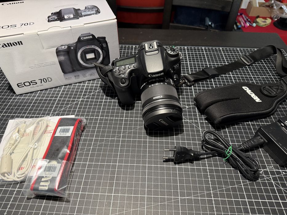 Camera foto/video DSLR Canon EOS 70D Body - in stare perfecta de funcționare