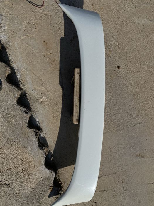 Toyota XV20,25 спойлер