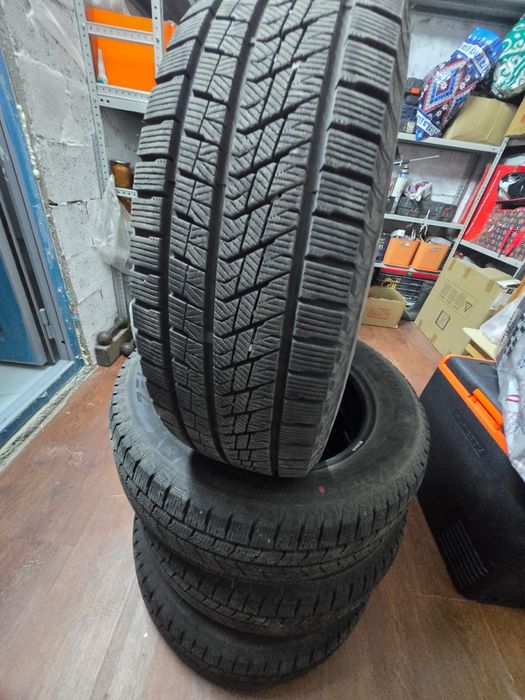 Шины Зимние 215/60 R17