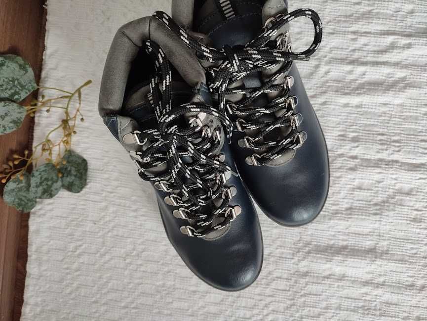 Bocanci piele,impermeabili-Vancouver