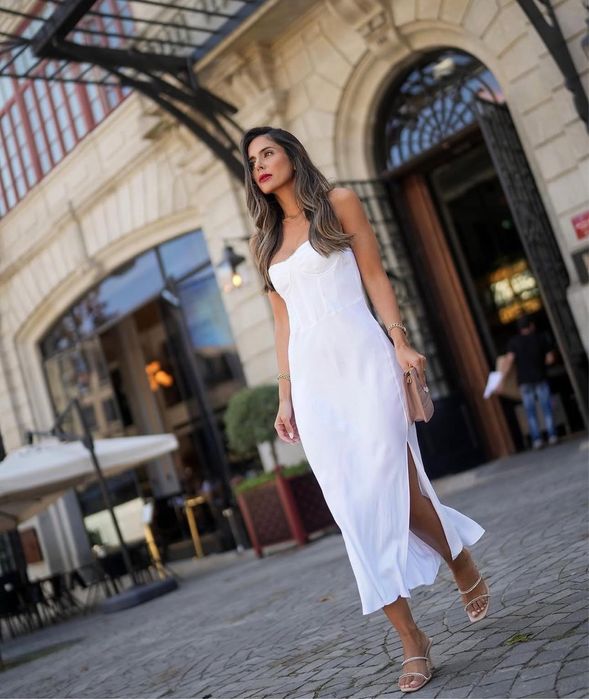 Rochie midi fără mâneci tip corset albă satinata tip bijuterie Zara XS