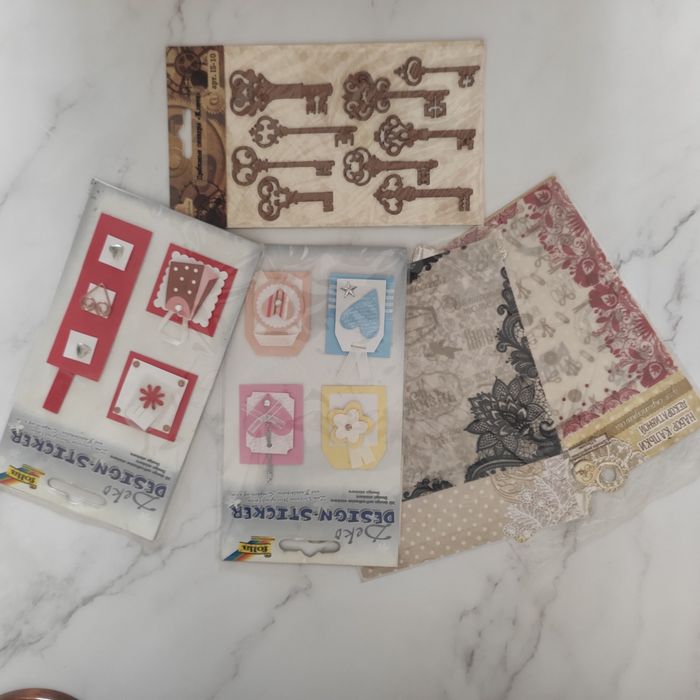 Скрапбукинг: брадсы, декоративные скрепки