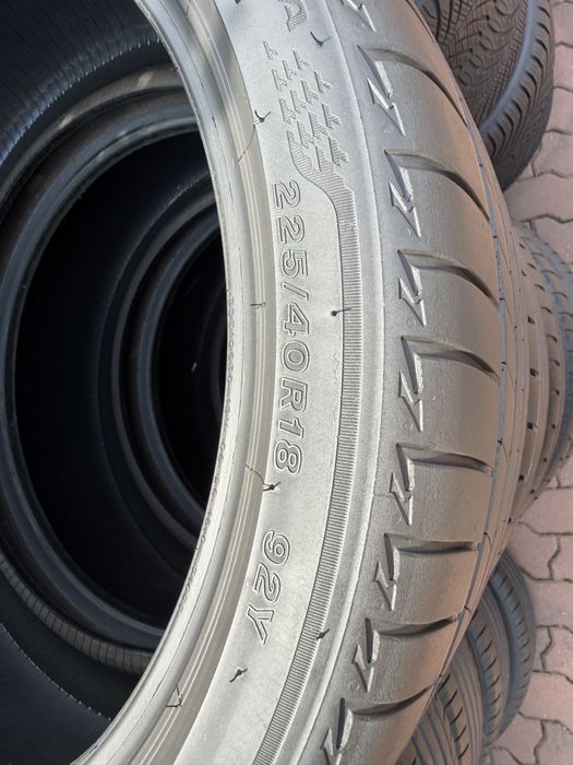 Set anvelope Brigestone 225/40/18