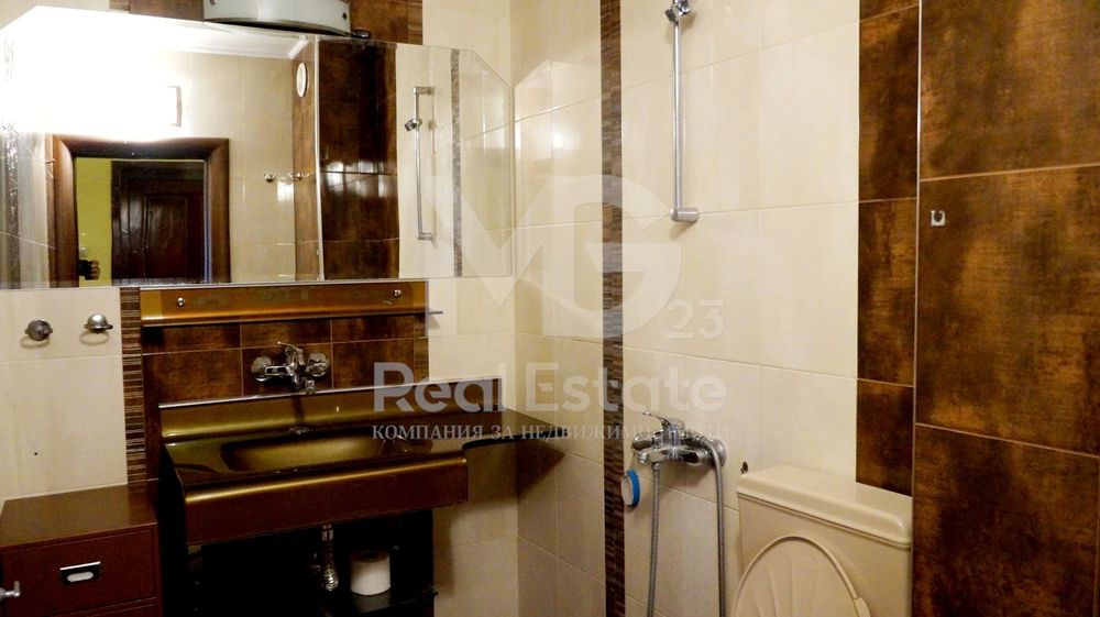 Продава се Тристаен апартамент в Пловдив, Мараша - 200 кв.м за 1185 €/кв.м - Снимка #4