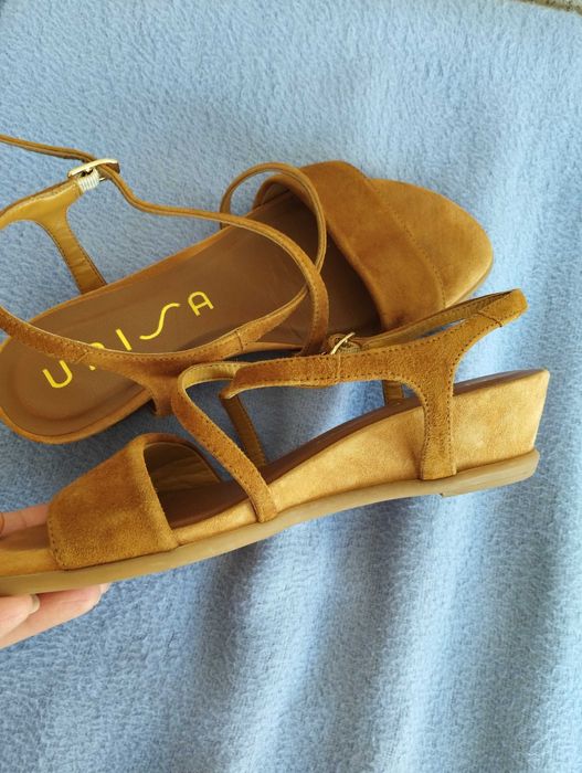 Сандали Unisa, чехли Bayton и Birkenstock номер 36.