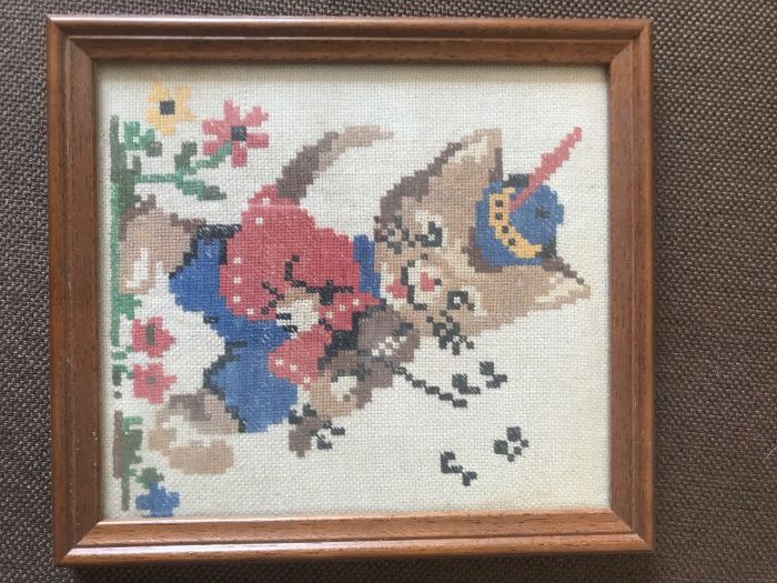 Продавам детски гоблен и картини