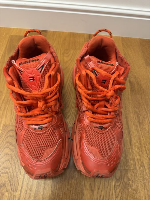 Balenciaga runner 45 red