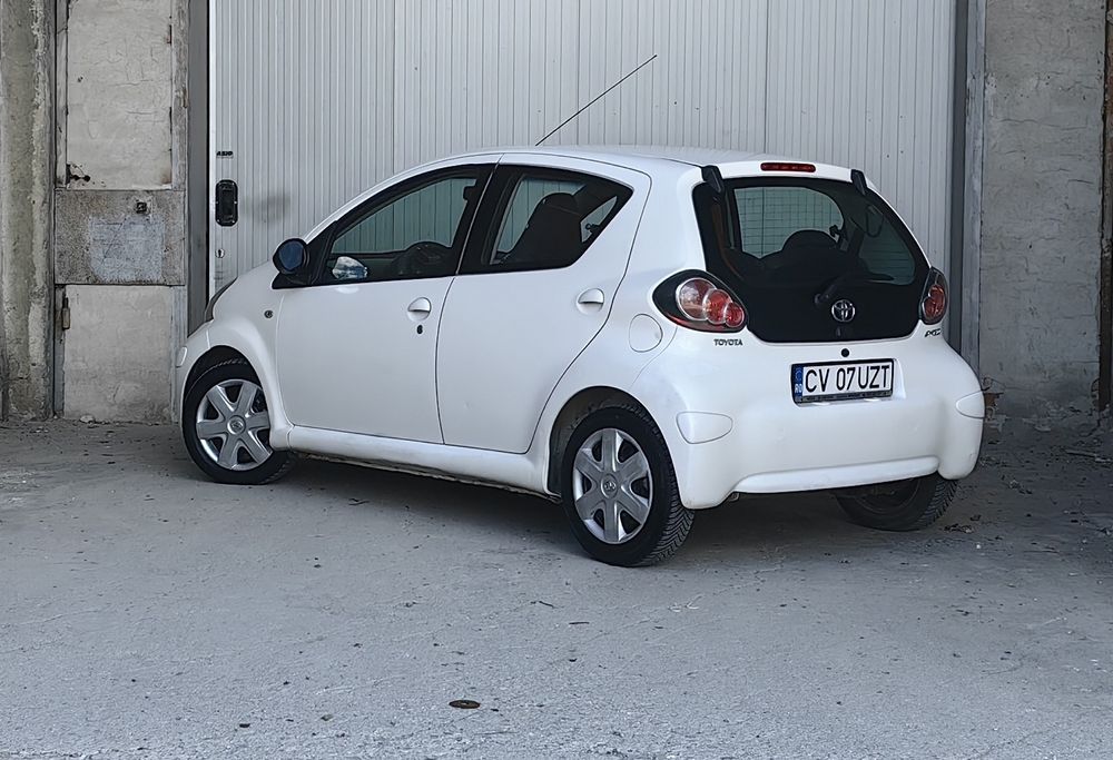 TOYOTA Aygo 2011 — imagine 2