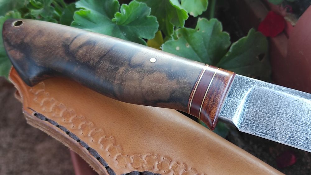 Нож от n690 ръчна изработка