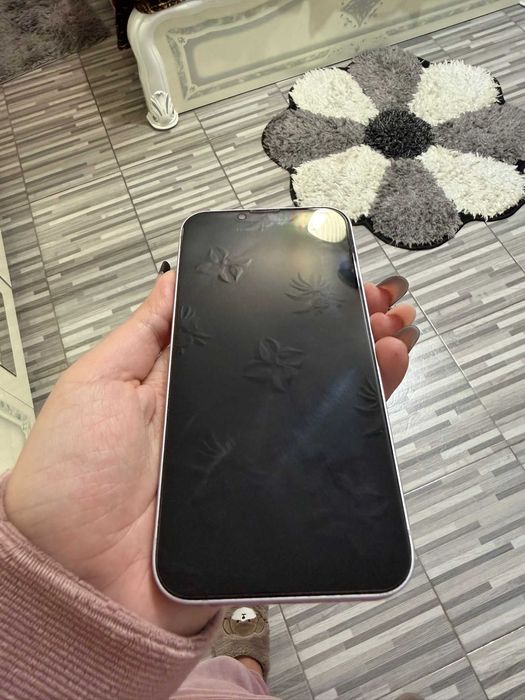 iPhone 14 128GB, 81% baterie