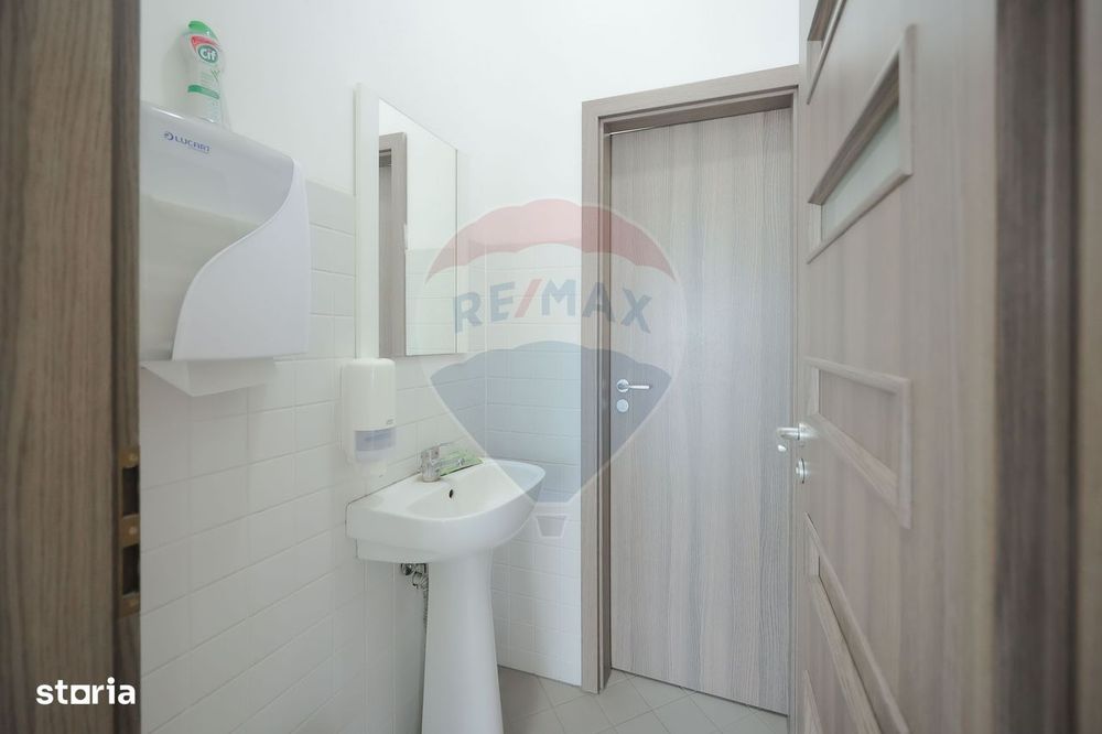 De închiriat – Spațiu comercial cu depozit, 456 mp, zona Episcopia