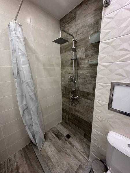 Дава се под наем Двустаен апартамент в Бургас, Лазур - 80 кв.м за 648.21 € - Снимка #9