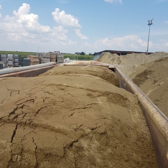 Comercializam pamant vegetal produse de balastiera pavele