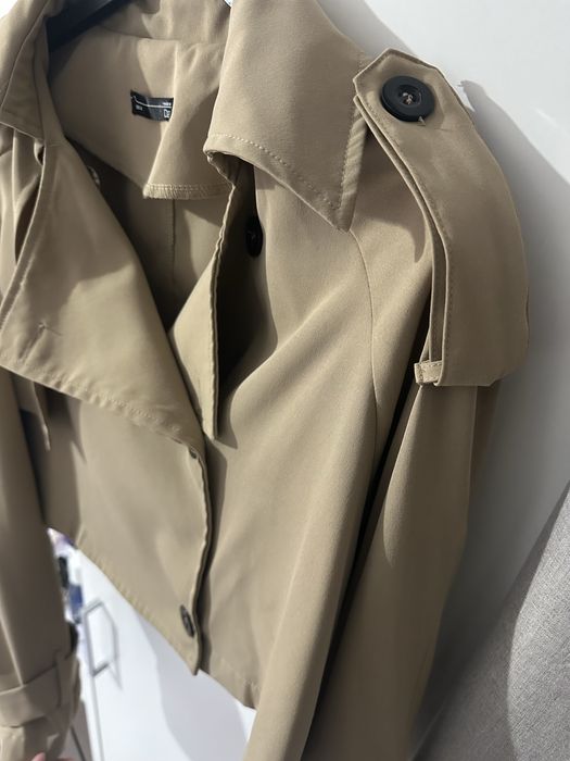 Къс шлифер модел на Zara