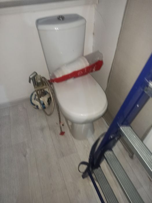 продается унитаз