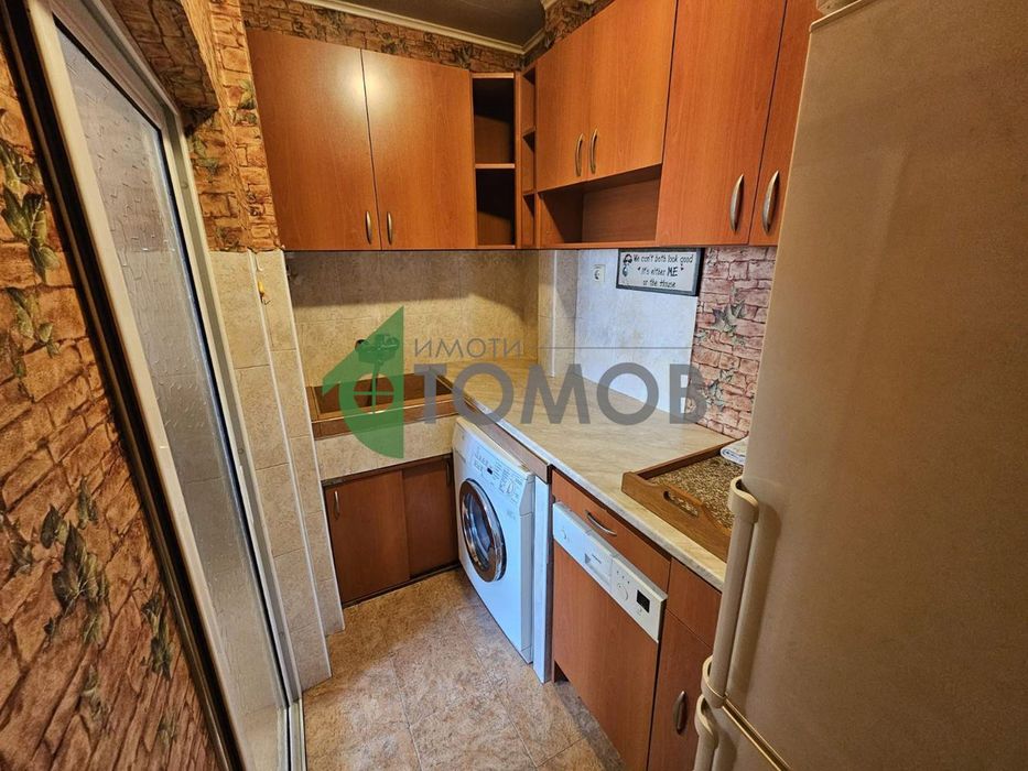 Дава се под наем Тристаен апартамент в Стара Загора, Опълченски - 80 кв.м за 306 € - Снимка #4