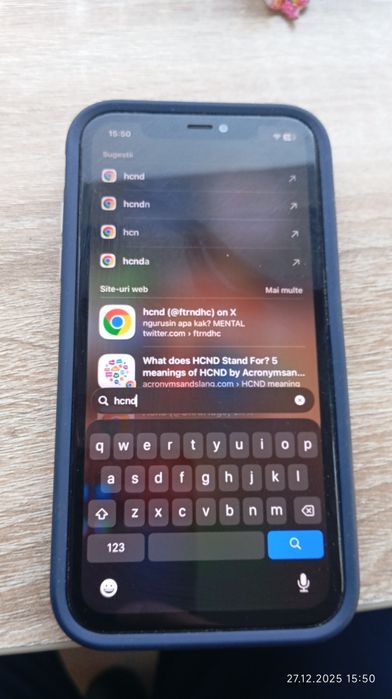 Vând iPhone 11 impacabil