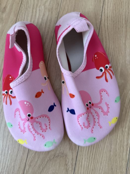 Продам аквашузы детские