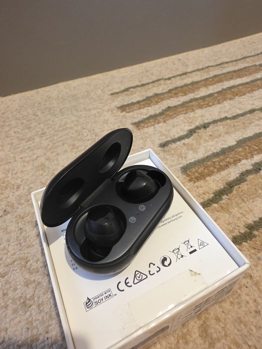 Samsung buds 1 генерация