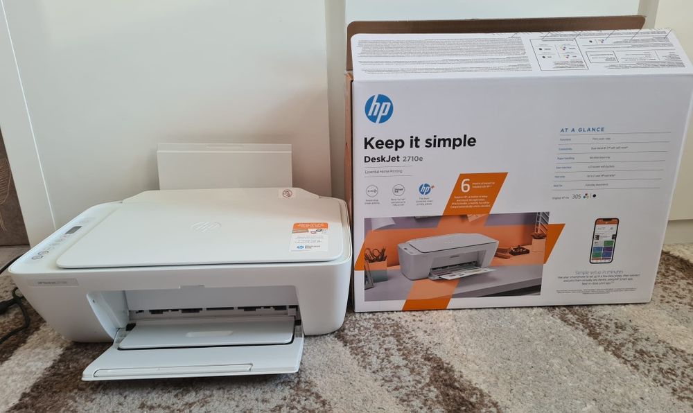 Vând imprimanta Multifuncțională HP DeskJet 2710e wireless