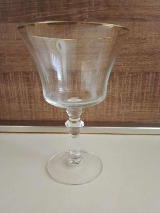 Стъклени и керамични чаши/купи/кана