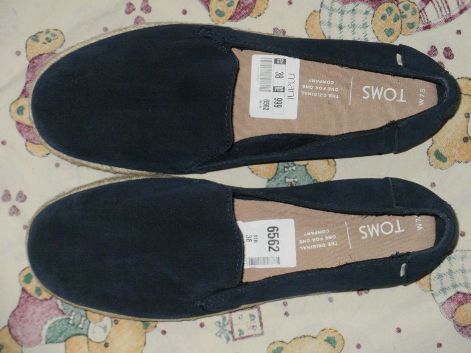 TOMS оригинални нови дамски 38