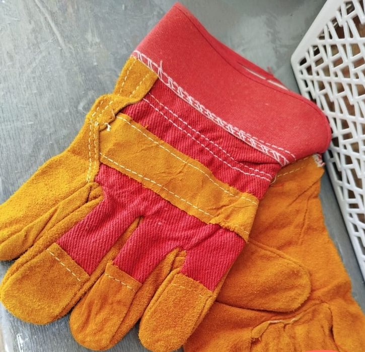 Краги, перчатки кожаные, очки, беруши