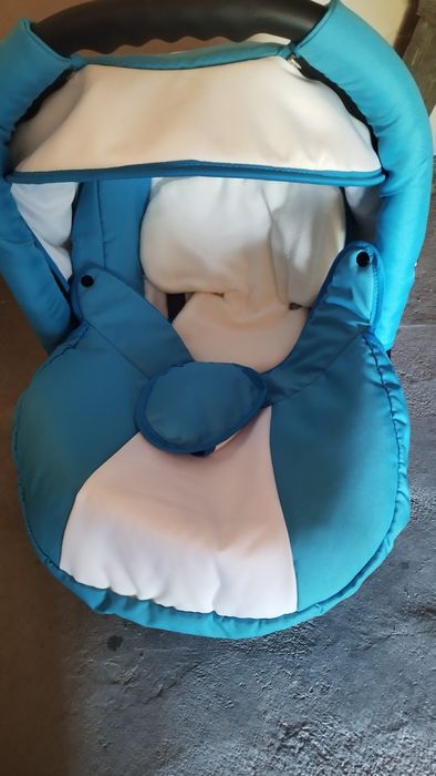 Бебешко кошче за кола