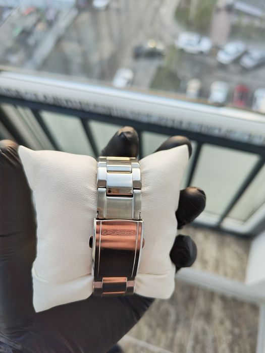 Casio G-Shock gst110d