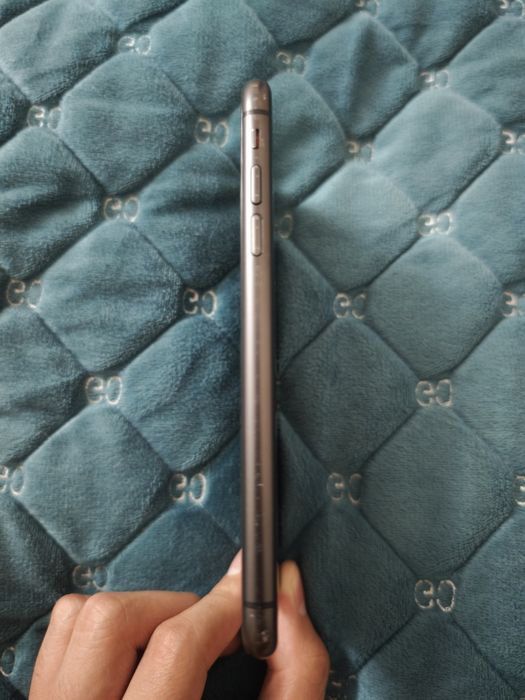 Iphone 11                                  .