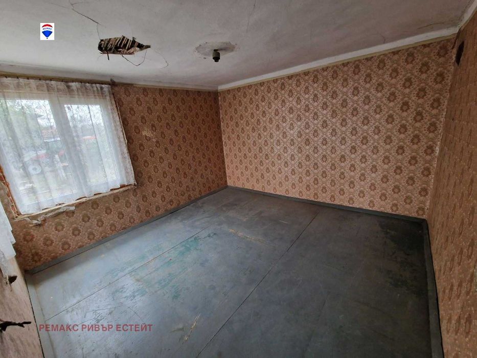 Селска къща за продажба в с. Борисово