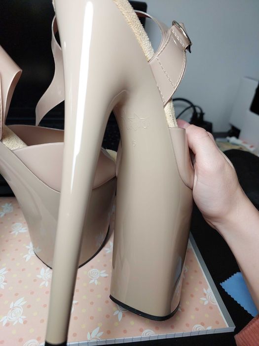 Обувки за екзотик пол денс. Размер 36, ток 20 см.