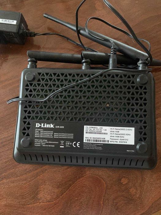 Рутер D-Link DIR-809