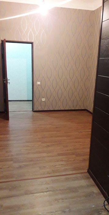 Продаётся 2-х комнатная квартира в центре Чирчика ул.А.Навои