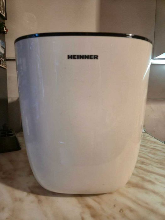 Хлебопекарна Heinner HBM-900WHBK Отлично състояние