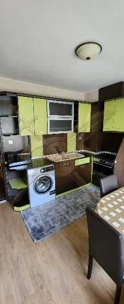 Двустаен апартамент във Възраждане 4!  21913542